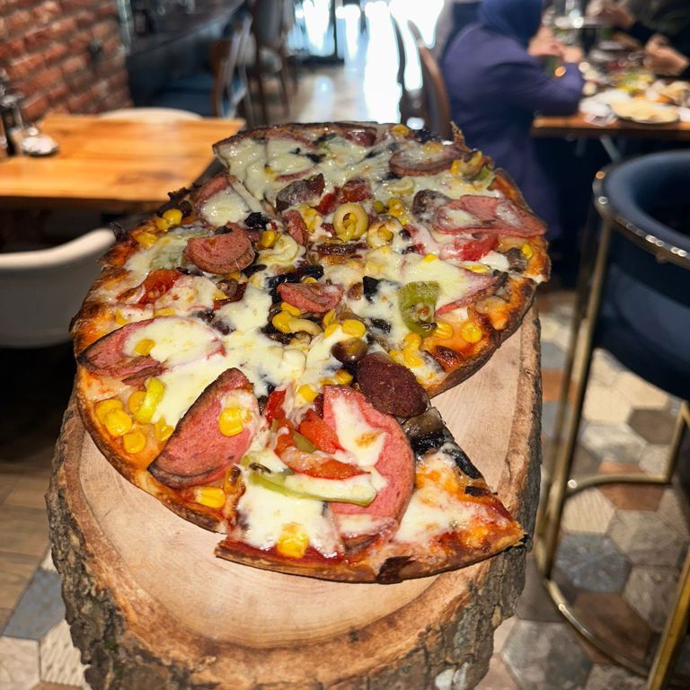 Veyso Özel Pizza